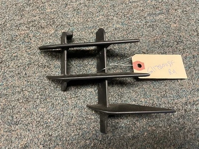 G117B0118F Lotus Elise / Exige parrilla de admisión delantera derecha Foto 1 de 3