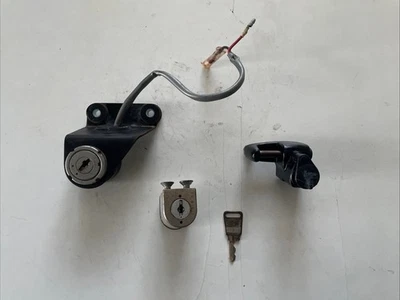 Honda SL125 SL 125 1972 Motosport bloqueo de encendido casco llave de dirección original Foto 1 de 4