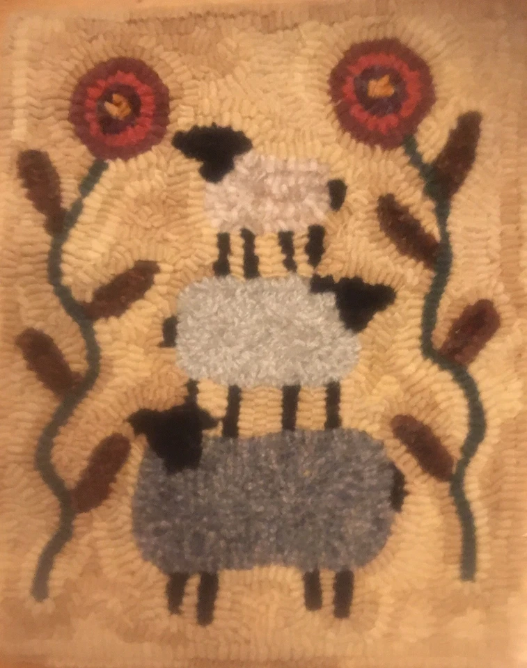 primitive  rug hooking kit hooked Three Stacked Sheep wool linen - Image 1 of 1