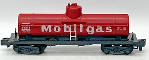 Gilbert American Flyer 24316 Mobilgas 1-Dome Open-bottom Tank Car (Pikemaster) - Picture 1 of 15
