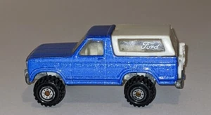 Ford Bronco Hot Wheels azul con motocicleta blanca suelta raro 1980 ¡Excelente! - Imagen 1 de 6
