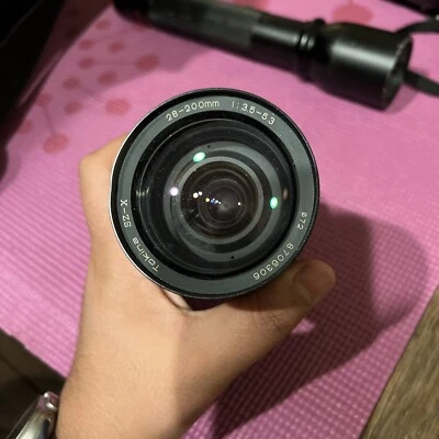 Tokina SZ-X 28-200mm f/3.5-5.3 MF Lens for Canon FD - Image 1 of 3