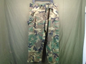 Pantalones Pantalones militares estadounidenses USMC Goretex clima frío húmedo BDU grandes regulares 238-O - Imagen 1 de 12