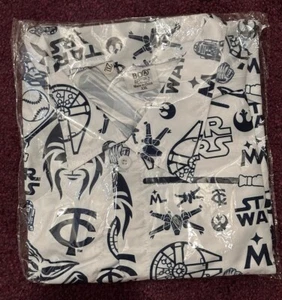 Minnesota Twins Star Wars Theme Night Star Wars Button Up Shirt White Men’s 2XL - Picture 1 of 1