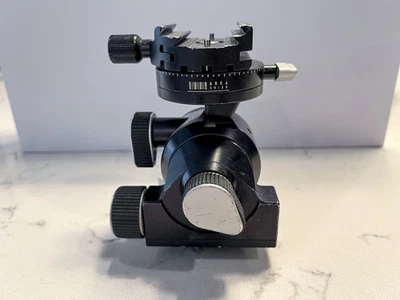 Arca Swiss D4 Geared Head - Image 1 of 4