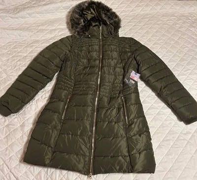 Abrigo YMI Colección Verde Oliva, Junior’s Talla XL, NUEVO CON ETIQUETAS Foto 1 de 4