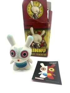 Kidrobot Dunny 2013 Sideshow - Dievas White de Nathan Jurevicius figura de vinilo de 3" - Imagen 1 de 1