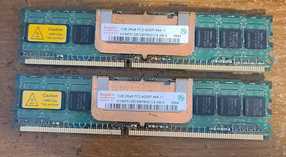 2GB Hynix HYMP512B72BP8N2-C4 1GB Server ECC RAM Memory DDR2 Kit 2x1GB PC2-4200F - Image 1 of 2