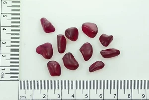 Labora zaffiro rosso rubino ricristallizzato 15,5 gr coltivato sfaccettato grezzo  - Foto 1 di 3