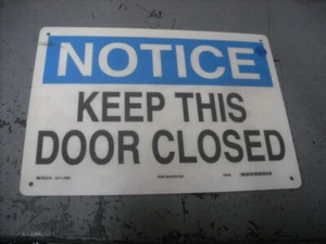Brady 70667 Keep Door Closed Sign - Picture 1 of 1