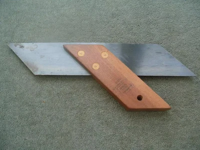 10" Mahogany & brass Mitre square, by Marples. POSTAGE DELIVERY INCLUDED........ - Image 1 of 2