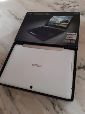 Trasformer Pad Asus TF300L 32 GB White,  LTE - con tastiera rimovibile - Immagine 1 di 4