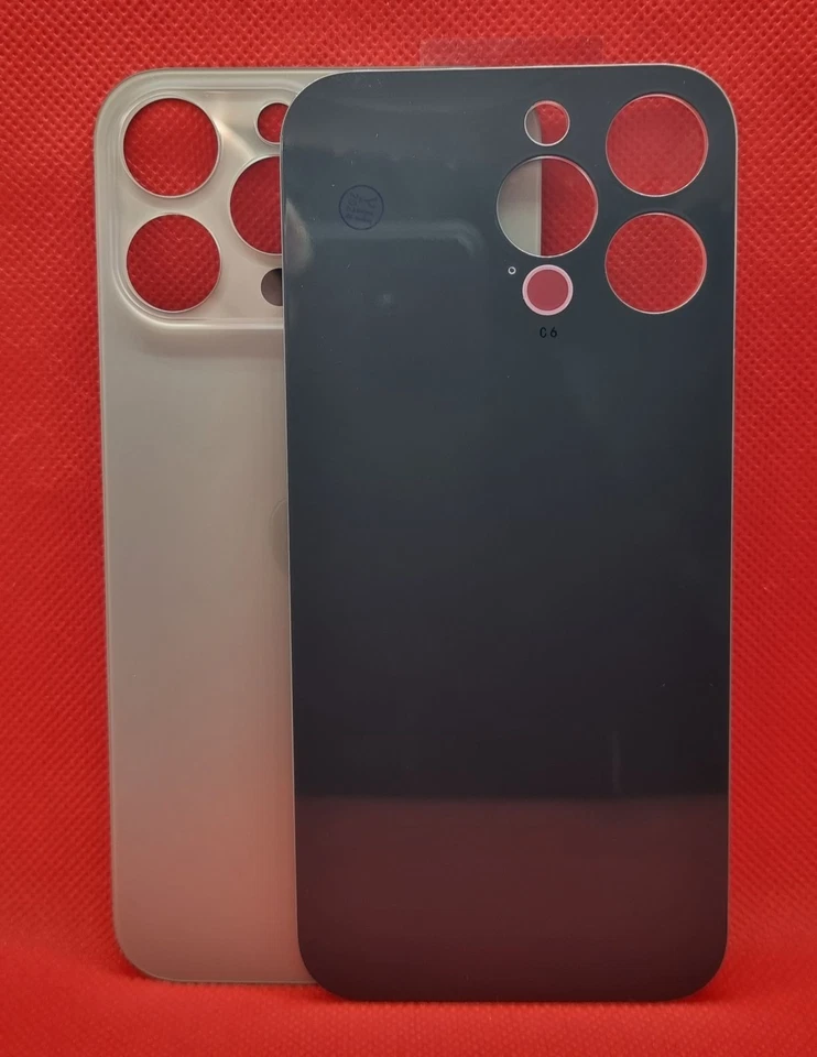 VETRO COPRI BATTERIA COMPATIBILE APPLE IPHONE 16 PRO MAX ARGENTO SILVER BIG HOLE - Immagine 1 di 1