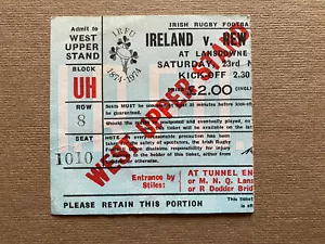 TK 1974 IRLANDA V NUOVA ZELANDA TUTTI NERI biglietto rugby Stub Lansdowne Road IRFU - Foto 1 di 2