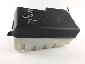 2006-2010 Mazda 5 Under Hood Engine Fuse Relay Box Assembly C23566760 OEM - Picture 1 of 12
