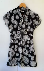 TULLE Womens Black Quirky Short Sleeve Above Knee Dress Size XS Clocks - Picture 1 of 7