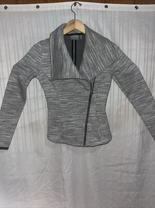 Athleta Size M Moto Grey Jacket Knit Fleece Inside Zip Pockets Xxs 15x23 - Picture 1 of 9