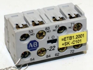 ALLEN BRADLEY 195-MA22 Series A Lot of 11 + 700DC-M220 lot of 7 Total 18 Items - Picture 1 of 5
