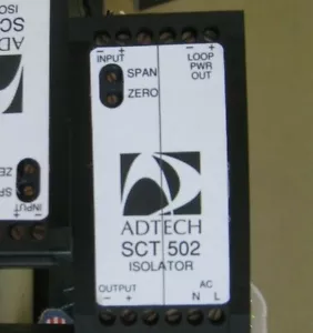 Convertidor de señal de aislamiento ADTECH SCT502. - Imagen 1 de 2