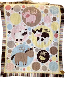 BETHANY BERNDT Tossed Animals Baby Quilted Panel Project with Border Fabric - Picture 1 of 12