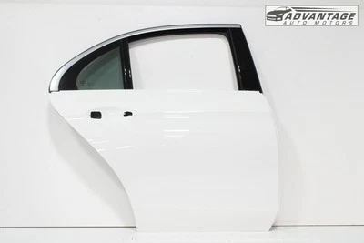 Mercedes Benz E300 W213 2017-2019 panel de cubierta de puerta trasera derecha OEM Foto 1 de 4