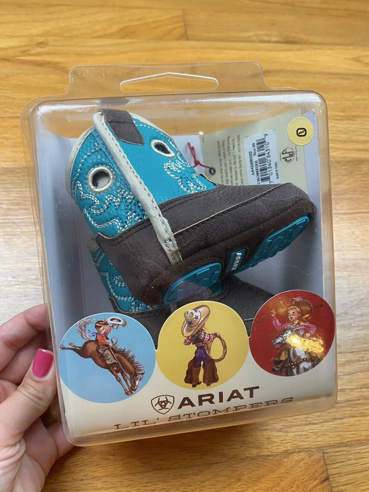 Botas ocidentais Ariat infantil Lil' Stompers Crossfire marrom A442000202 tamanho 00 novo na caixa - Imagem 1 de 1