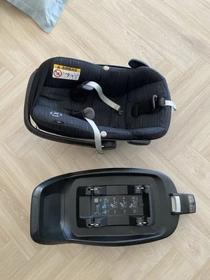 MaxiCosi Pebble Pro I-Size Babyschale Auto Kindersitz, Schwarz - Bild 1 von 4