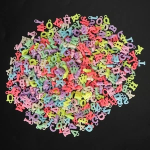 500 Stck. Zwischenring Perlen Buchstabe Kunststoff Haarband Anhänger Perforiert Perlen Dekor USA - Bild 1 von 22