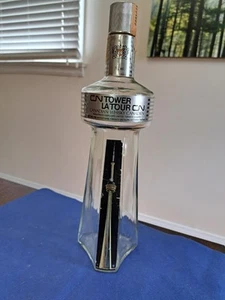 1976 CN Tower Canadian Whiskey Empty Bottle - Picture 1 of 12