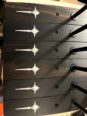 Colgador de pared para guitarra Taylor 70194 - ébano con incrustación acrílica nueva Foto 1 de 4