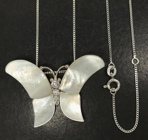 Mother of pearl butterfly pendant solid Sterling Silver necklace. Gift Box. - Picture 1 of 13