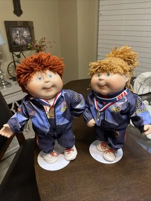 Juego de porcelana coleccionables para niños de parche de col como nuevo Danbury de los Juegos Olímpicos 1996 sin certificado de autenticidad Foto 1 de 4