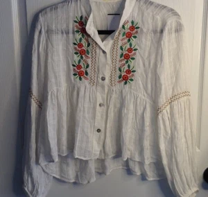 Joy "40" Emmy Bluse; Life is a Joke; "M" Hi-Lo Bauernbluse, bestickt süß - Bild 1 von 3