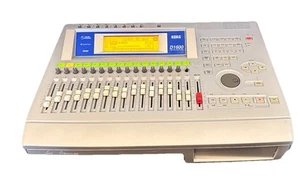 Korg D1600 Digital Recording Studio Pro Audio Equipment Multitrack 16 Track Used - Picture 1 of 7