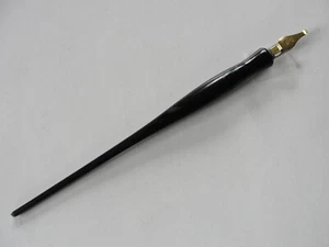 Black Dip Pen Holder with D-2 Calligraphy Brass Nib - Picture 1 of 5