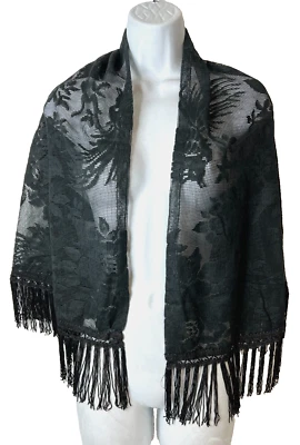 Chal envolvente vintage California Things negro encaje flecos floral 33" L x 48" W Foto 1 de 4