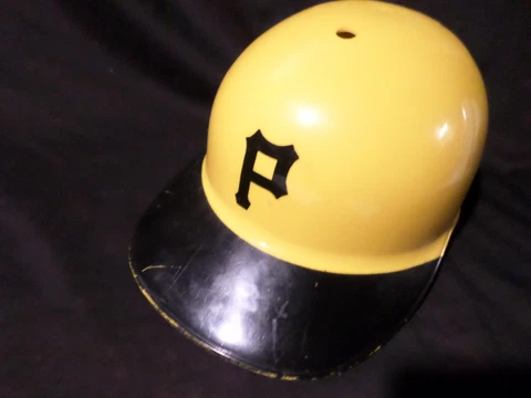 PITTSBURG PIRATES PLASTIC Baseball Batting Helmet - Laich Cover