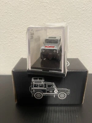 Hot Wheels - Land Rover Defender 90 -  Herschel Supply Exclusive Brand New - Image 1 of 4
