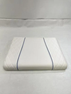 COJÍN ASIENTO LATERAL RANGER AFT STBD 730040 BLANCO/AZUL 21 1/2" W X 16 1/2" D BARCO Foto 1 de 4