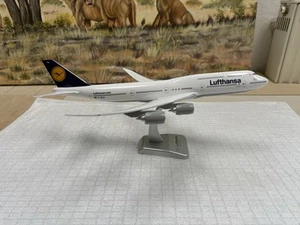 Boeing 747-8 1:200 Lufthansa vecchia livrea modello premium - Foto 1 di 7