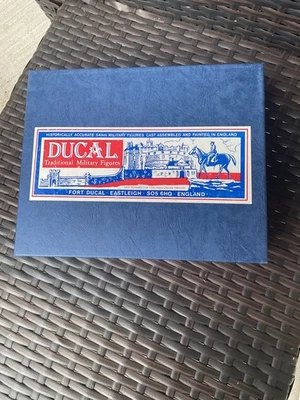 Rifles Ducal Models 31P Princess Mary’s Own Gurkha tubo y banda de batería 54 mm en caja Foto 1 de 4