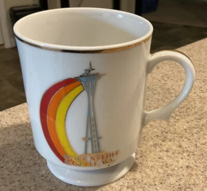 Vintage Japan Space Needle Seattle WA Footed Coffee Cup Mug Gilt Trim Unused - Picture 1 of 3