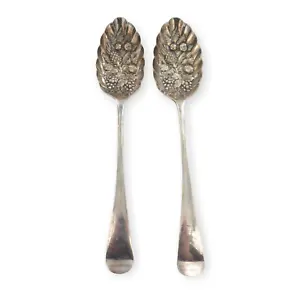.Matching Pair Vintage Walker & Hall Quality Large Berry Spoons / Servers. - Picture 1 of 6