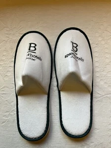 BNIB B aparthotels Slippers Onesize Men - Picture 1 of 7