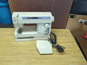 Husqvarna Viking S2 205 Sweden Sewing Machine Manuals Accessories Portable MINT! - Picture 1 of 9