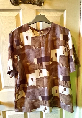 Blusa de Diseñador KATHY CHE Calidad Estampada Talla M Tonos de Marrón y Crema Foto 1 de 4