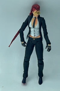 NECA Street Fighter crimson Viper action figure no box 12cm Gd32 - Foto 1 di 1
