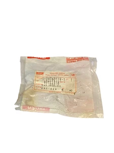 NOS Isuzu GM End; Rod, RH 1-09760119-1 97722318 Free Shipping - Bild 1 von 2