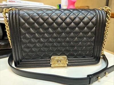 Bolso de Hombro Chanel Acolchado Grande Niño Solapa Negro Caviar Foto 1 de 4