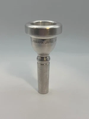 Boquilla trombón eufonio Yamaha 58 plateada - Japón Foto 1 de 4